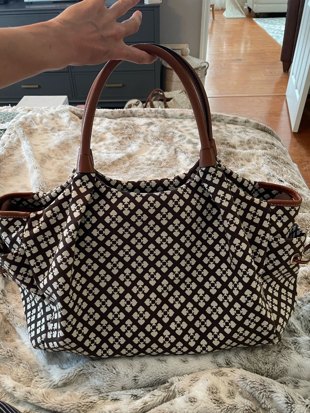 ♠️Kate Spade♠️ Black & White Diaper Bag with Red and Tan Accents & Changing Pad - Picture 4 of 10